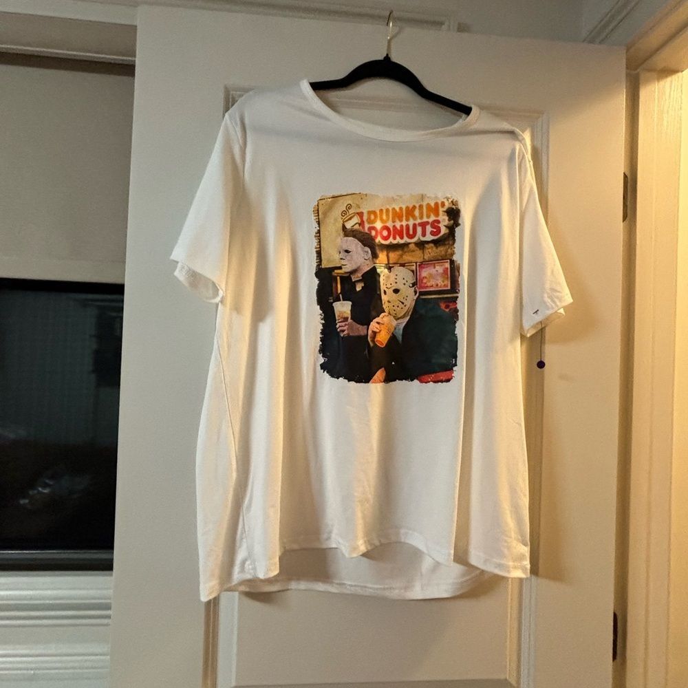 ⭐️ 5 For $25 Dunkin’ Donuts T Shirt (XXL)